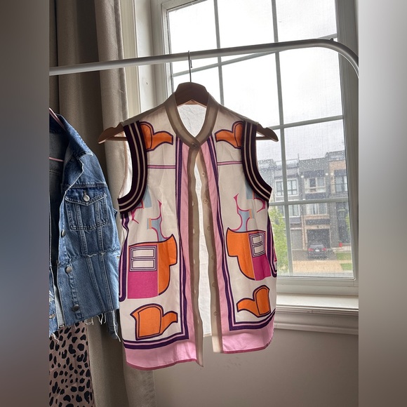 Gorgeous sleeveless top/Pants also available. - Picture 3 of 15